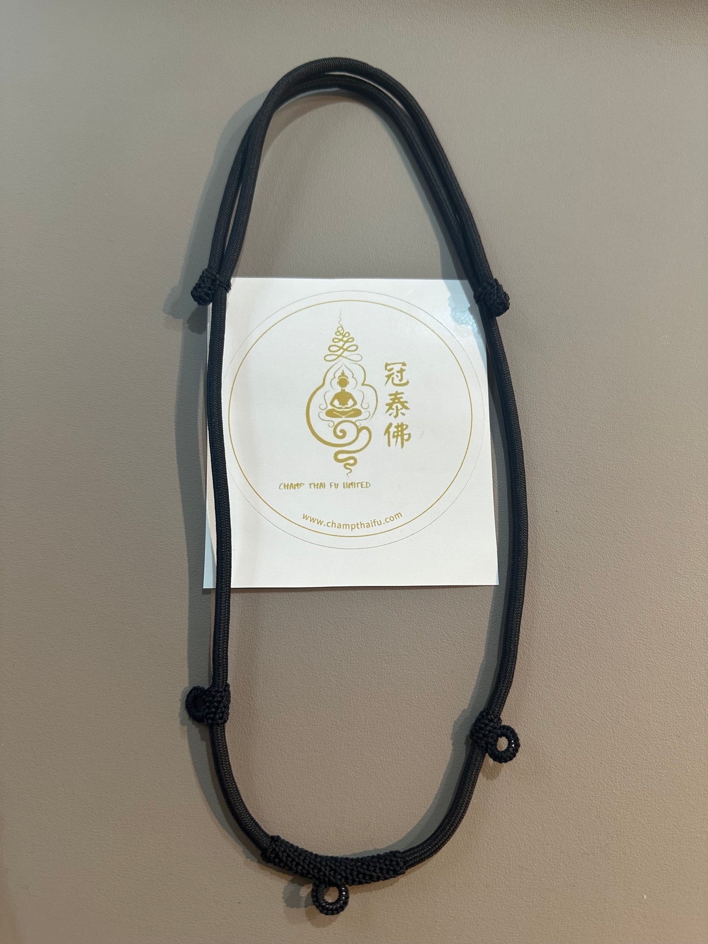 Black triple retractable neck rope