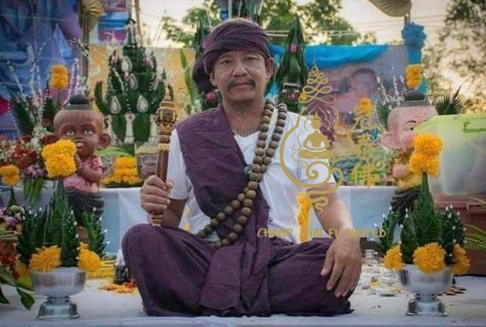 阿贊猛班、阿贊濕、阿贊朴通、 阿贊馬哈亨、魯士澤 共同開光加持 限量 全能至尊愛情控制膏