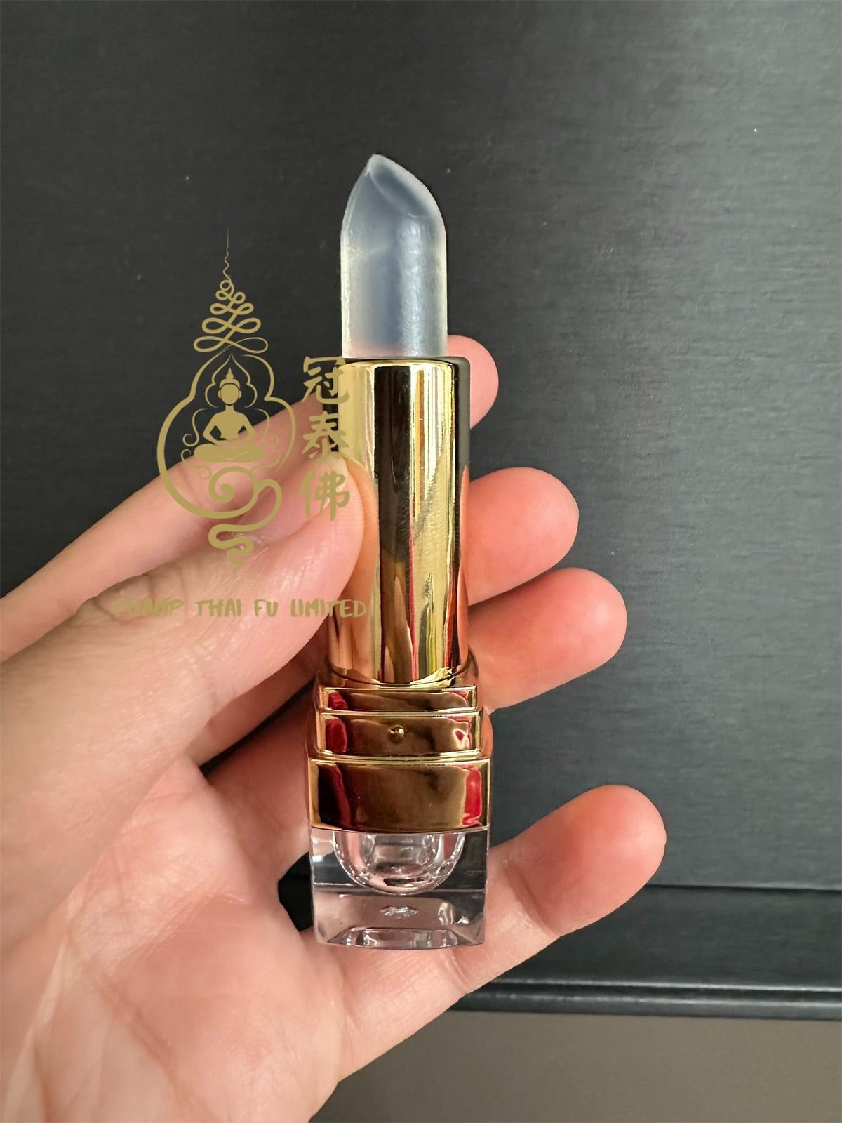 考奧派僧師Aj.Liam Nayong 佛曆2566年 鎖心招財人緣鳥潤唇膏