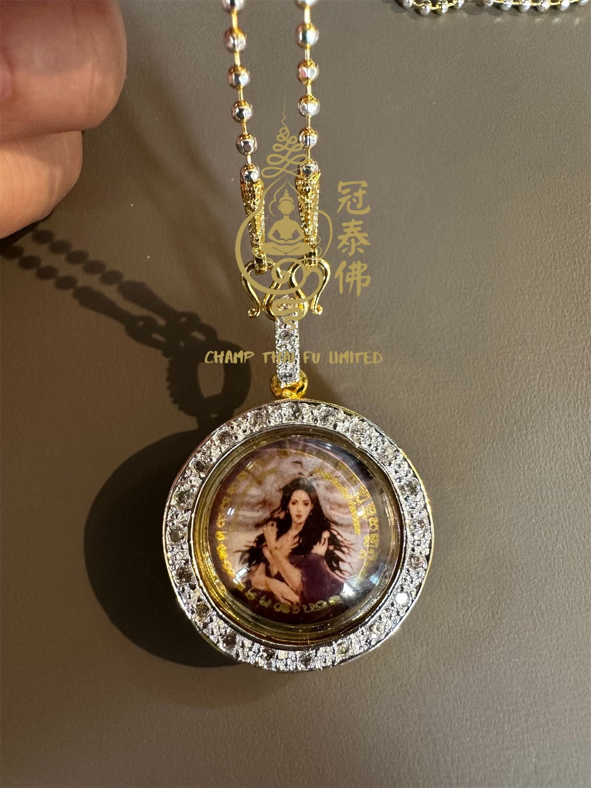 阿贊歐查 九尾狐仙姐姐 佛曆2564年 特別款 鑽石水晶殼配2K項鍊