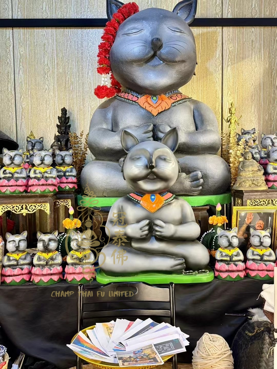 根據你的八字定製加持 阿贊班迪 · 十二生肖太歲屏保 · 黑貓鎮歲轉運秘法】手機桌布 手機螢幕圖 Wallpaper