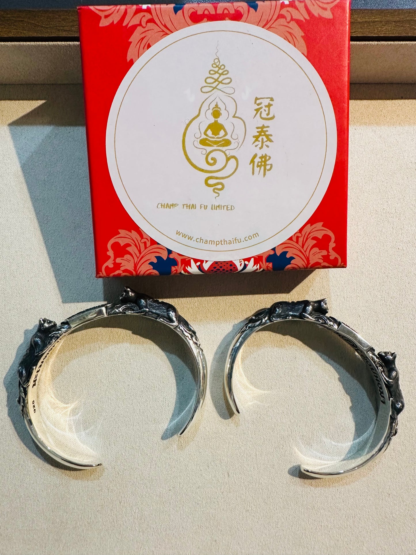 偷運純銀法鐲"喜提貓丹"—大富翁黑貓 阿贊班迪 阿贊黑貓