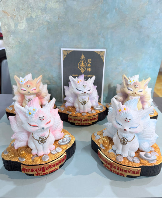 阿贊歐查 最新 佛曆2569年（西元2026年）萌款九尾狐仙供奉尊