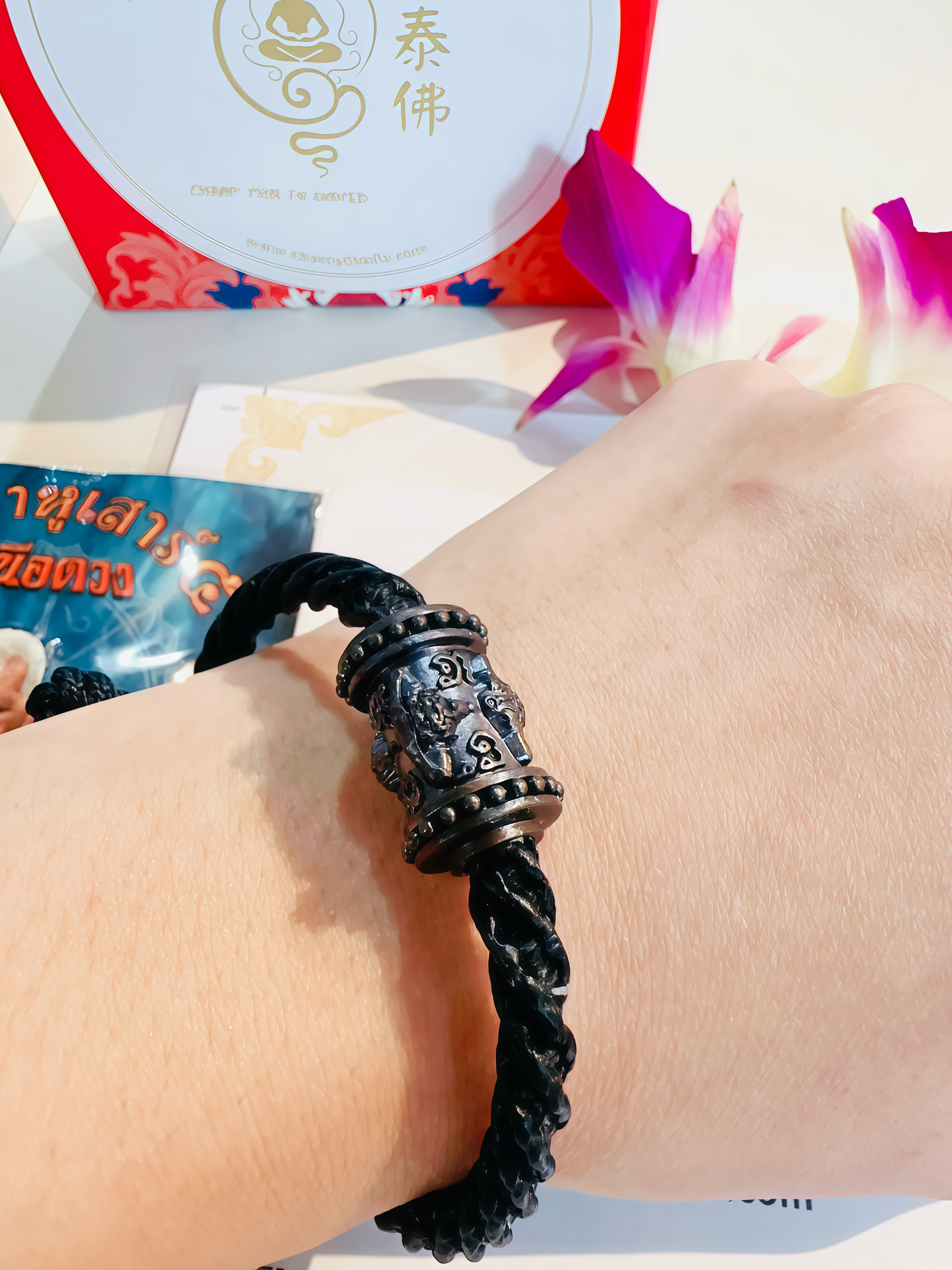 泰南國寶級法術大師 阿贊扁 佛曆2567年(西元2024年) 吉祥富貴日 拉胡轉運符管伸縮蠟繩手繩